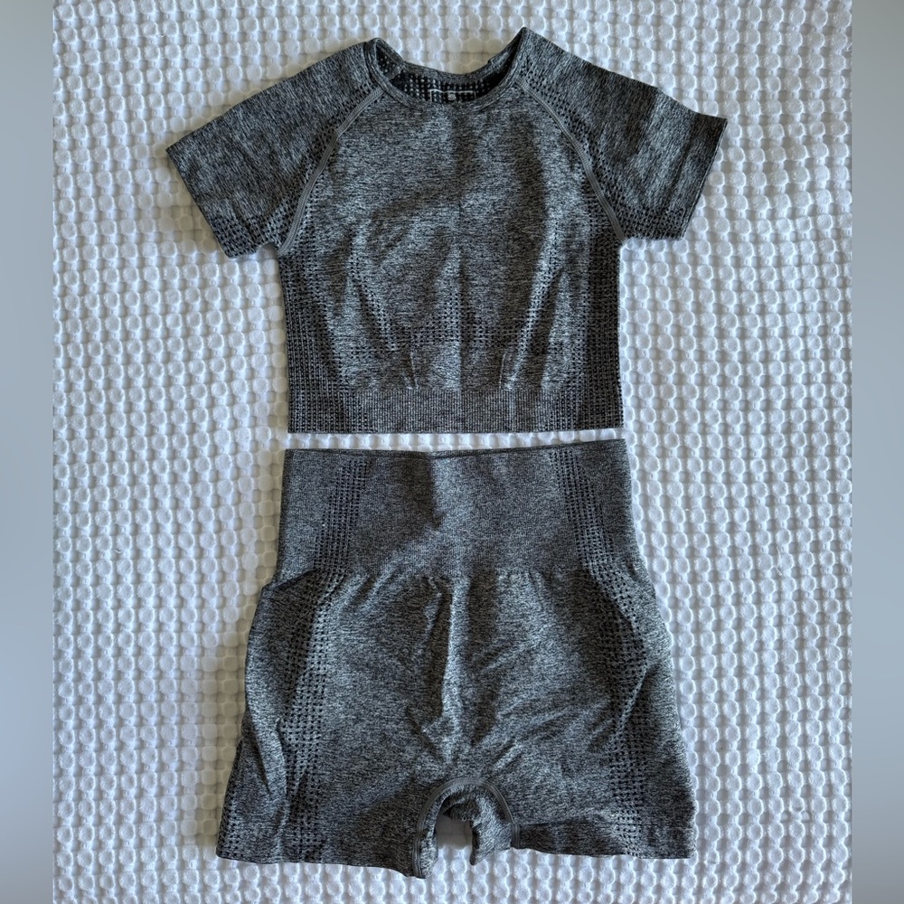 Amazon Gray Two-Piece Activewear Set